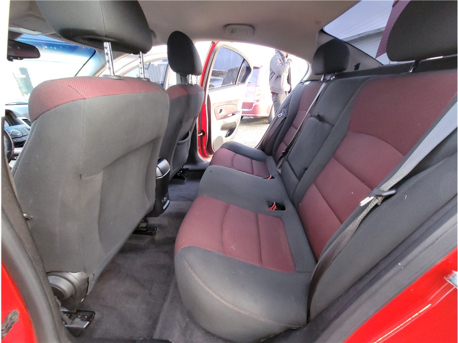 2012 Chevrolet Cruze LT Sedan 4D