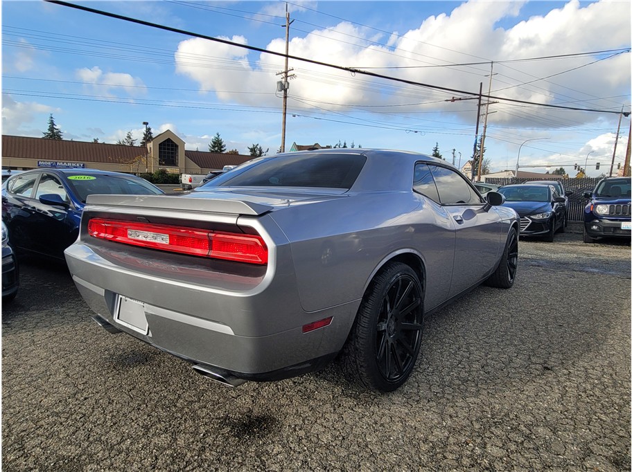 2014 Dodge Challenger SXT Coupe 2D