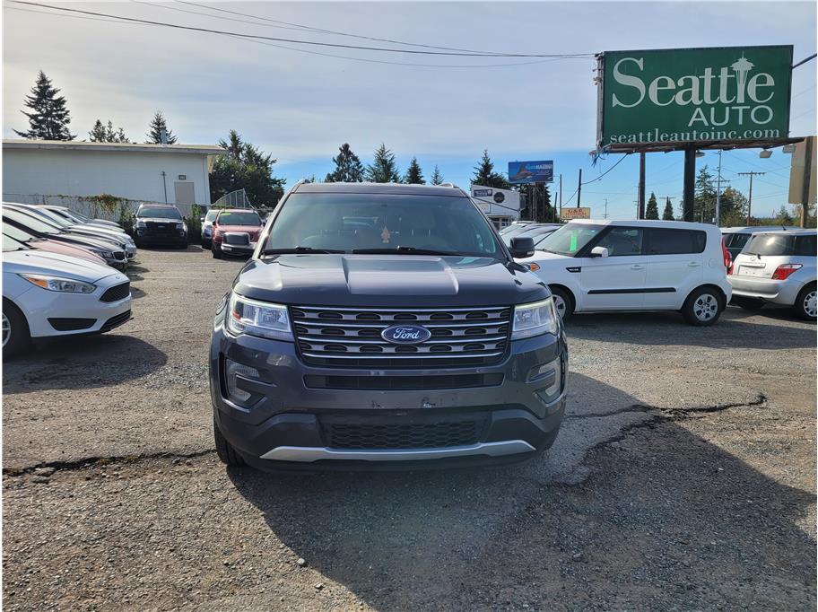 2017 Ford Explorer XLT Sport Utility 4D