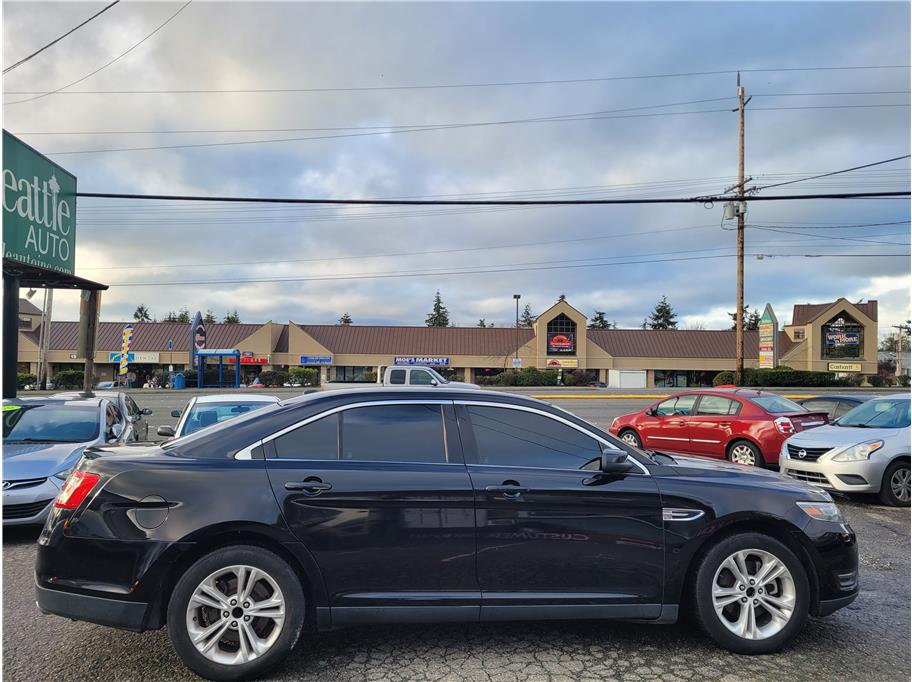 2016 Ford Taurus SEL Sedan 4D