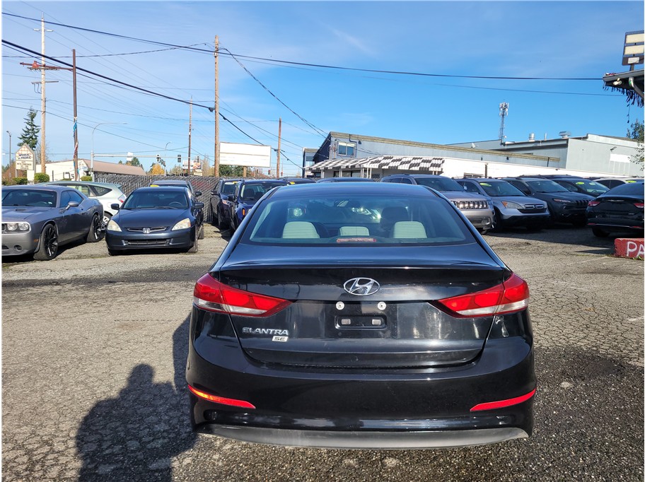 2018 Hyundai Elantra SE Sedan 4D