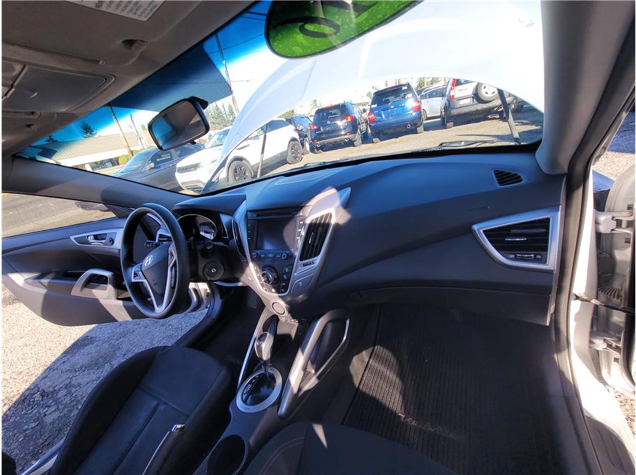 2016 Hyundai Veloster Coupe 3D