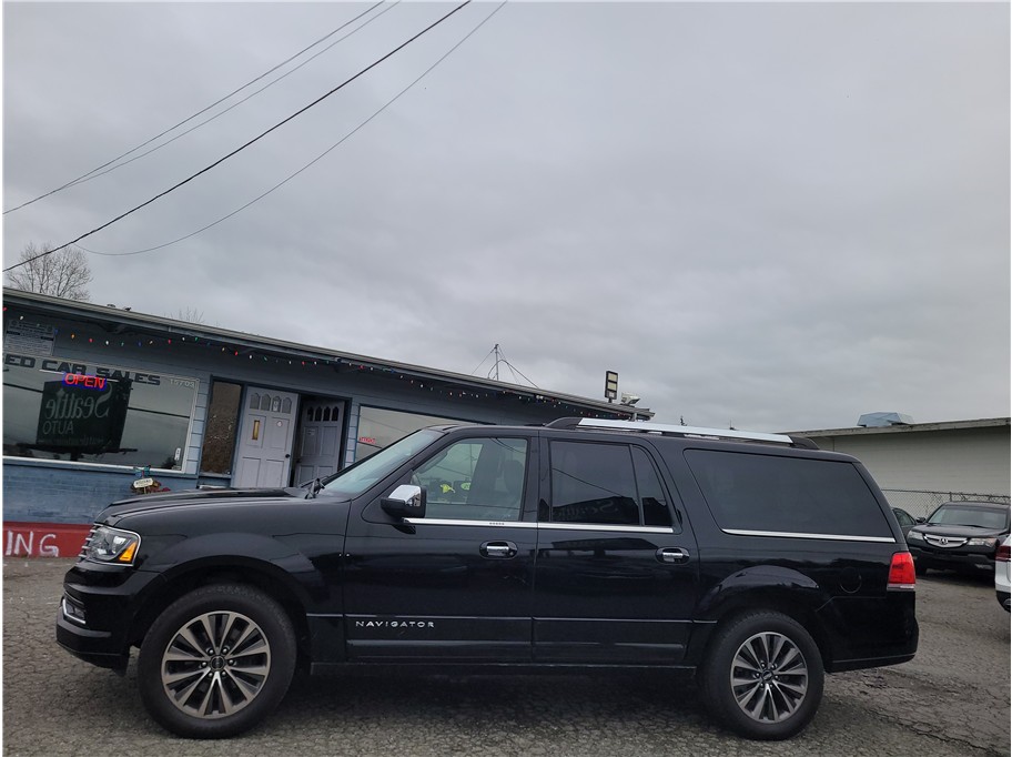 2016 Lincoln Navigator L Select Sport Utility 4D