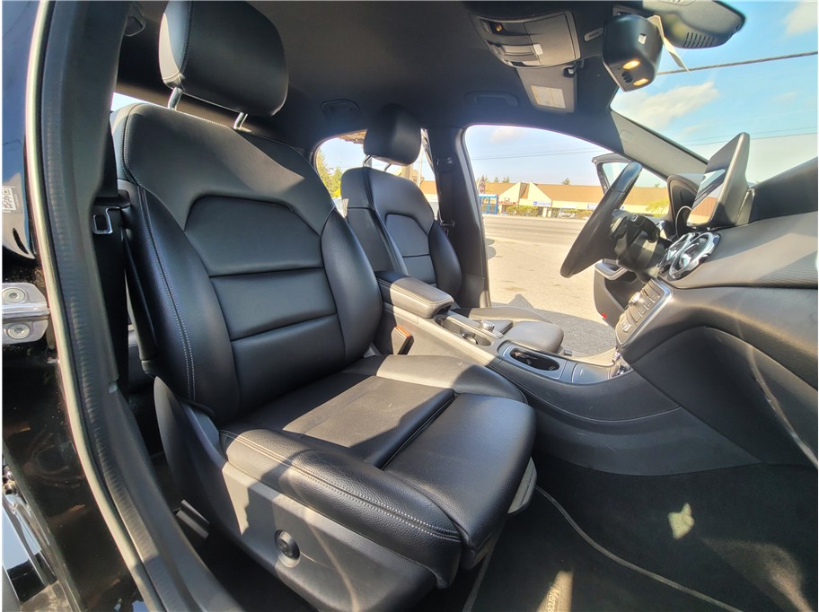 2019 Mercedes Benz GLA GLA 250 4MATIC Sport Utility 4D