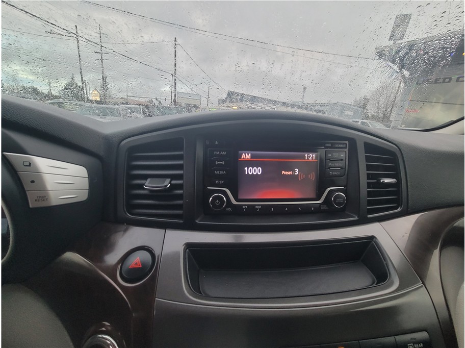 2016 Nissan Quest SV Minivan 4D