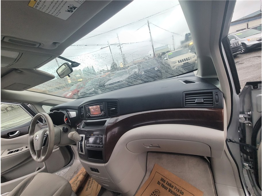 2016 Nissan Quest SV Minivan 4D