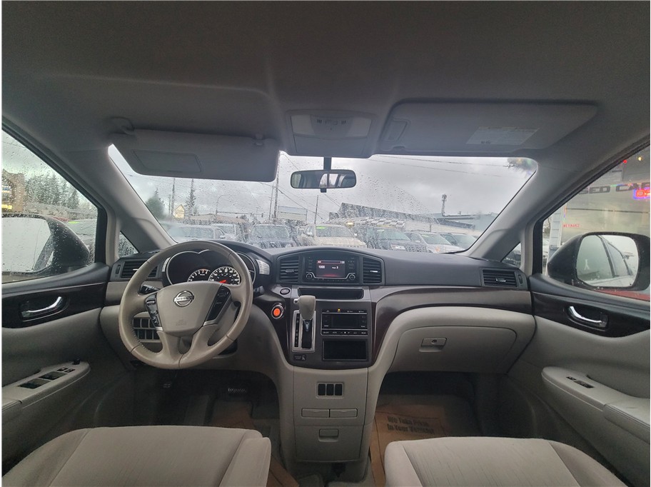 2016 Nissan Quest SV Minivan 4D