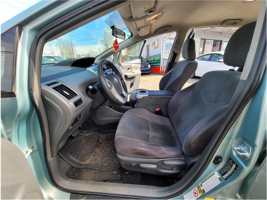 2013 Toyota Prius v Two Wagon 4D
