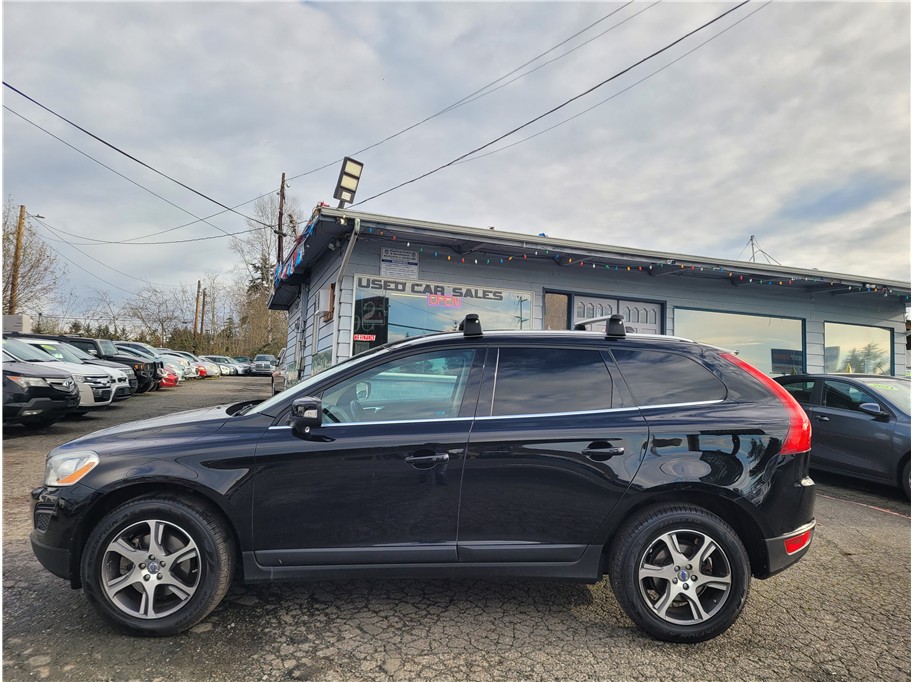 2013 Volvo XC60 T6 Sport Utility 4D